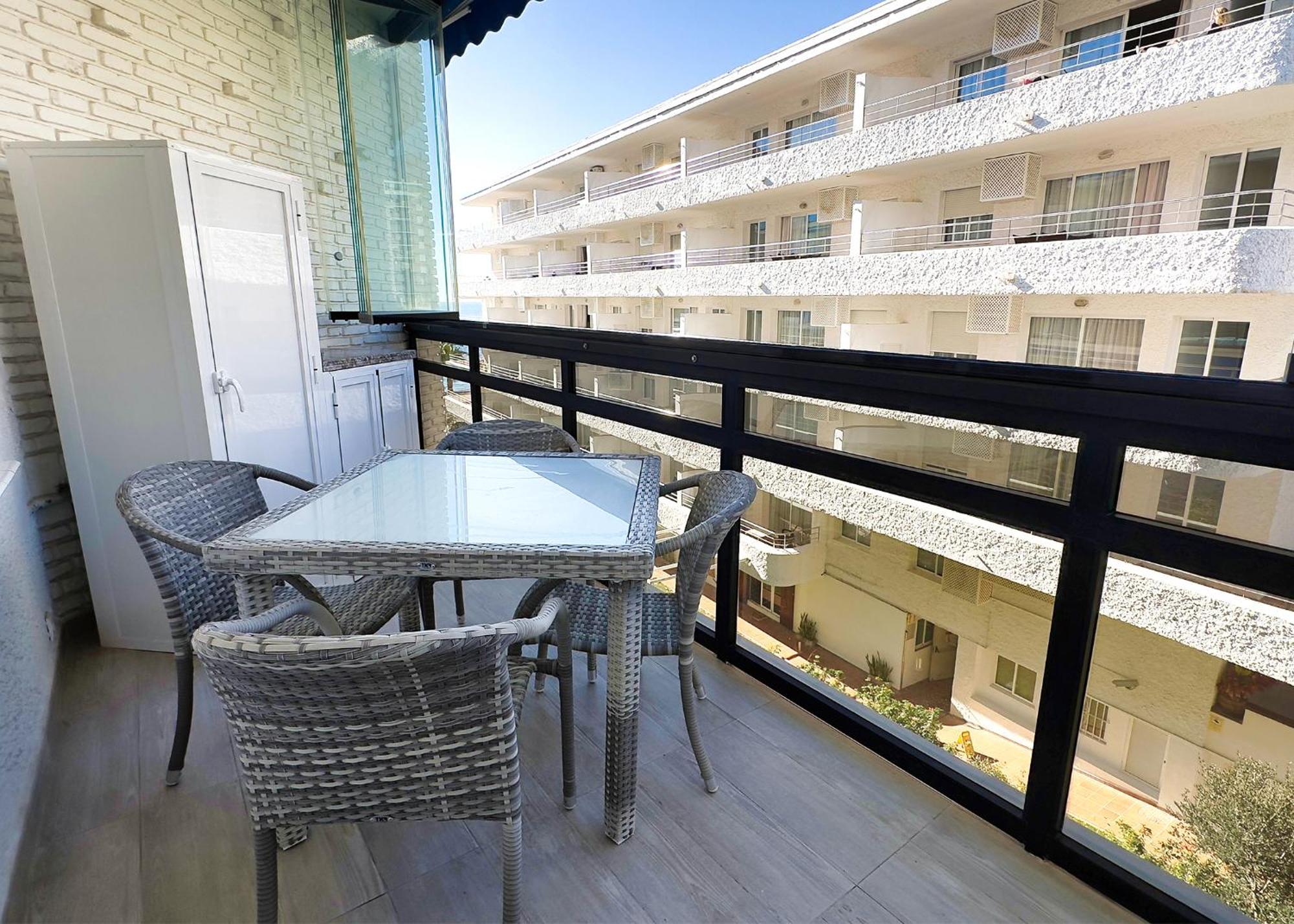 Skol 350. Great 2 Bedroom Apartment In Skol มาร์เบยา ภายนอก รูปภาพ